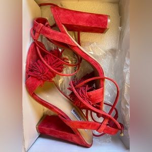 Red high heels. Steve madden. Tie shoes. Straps sandal. 4.5inch heels. Size 7.
